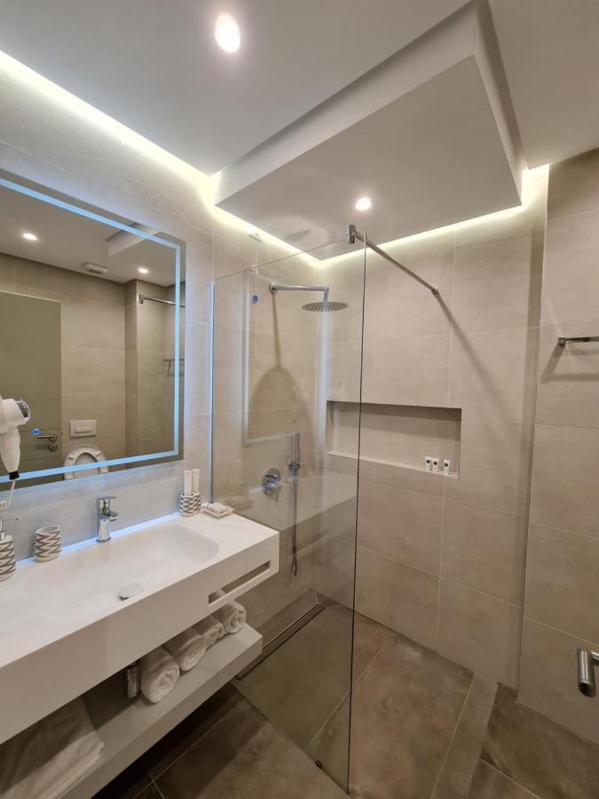 Hotel Aross Kanine Экстерьер фото