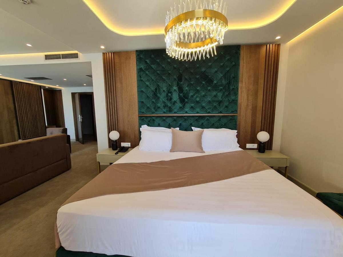 Hotel Aross Kanine Экстерьер фото
