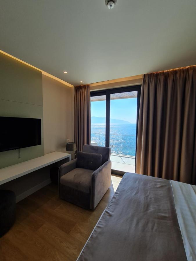 Hotel Aross Kanine Экстерьер фото